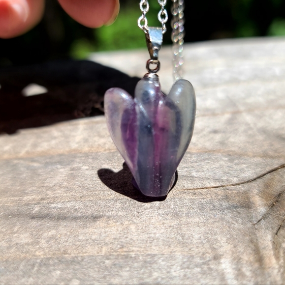 Purple Fluorite handcarved angel necklace - Picture 4 of 6